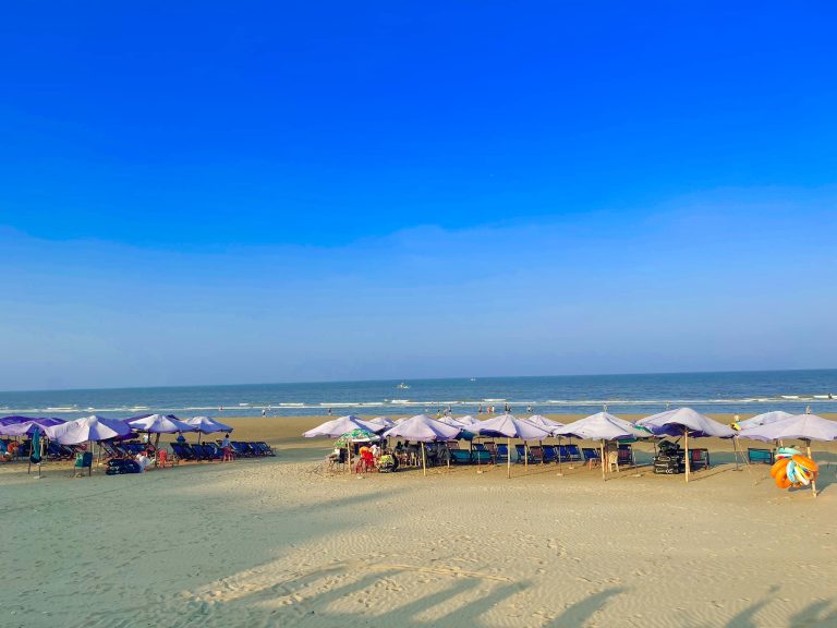 Cẩm nang du lịch Biển Hải Hoà 2023 chi tiết nhất