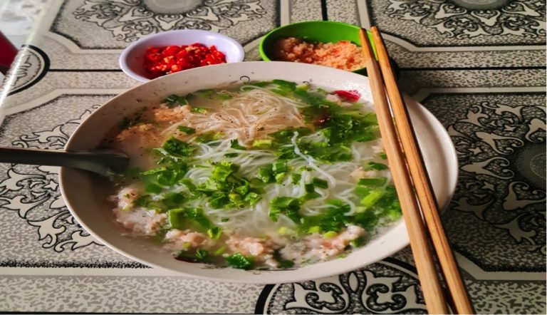 Bún Quậy Phú Quốc – Đặc Sản Hấp Dẫn Của Đảo Ngọc
